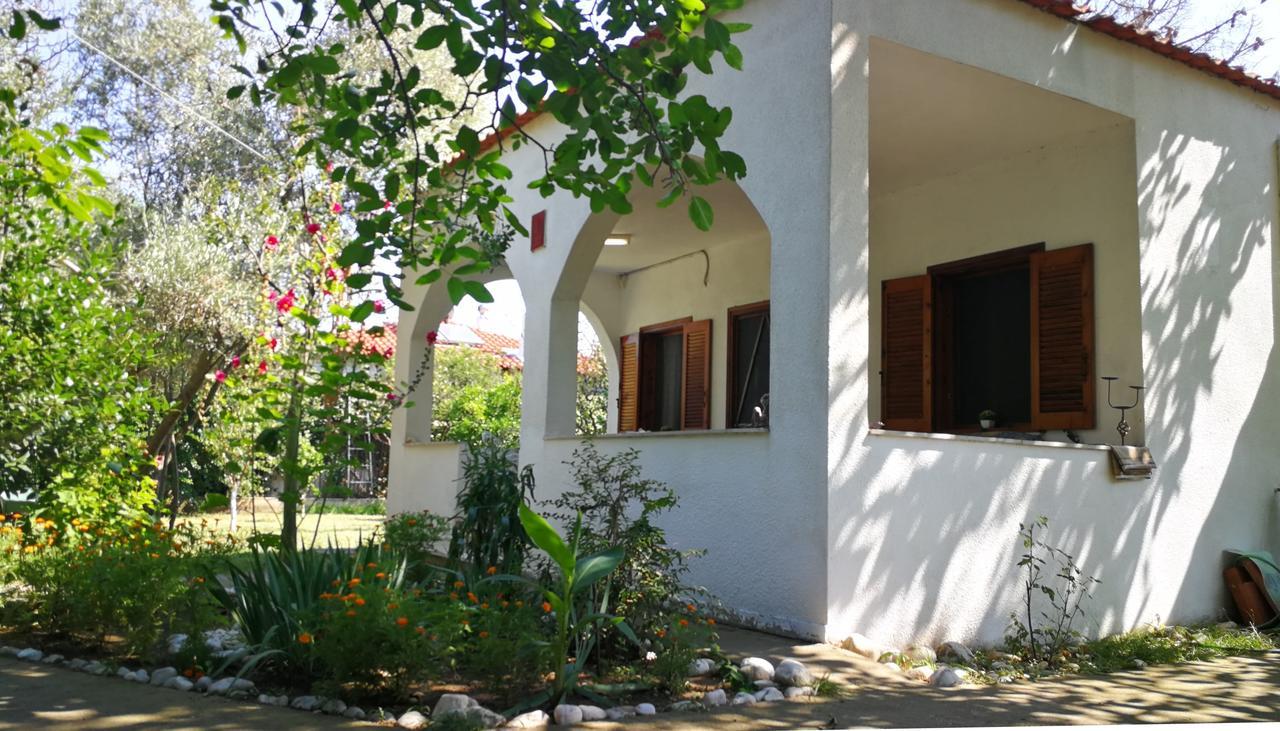 Garden Bungalow Valentina Stavros  Zewnętrze zdjęcie